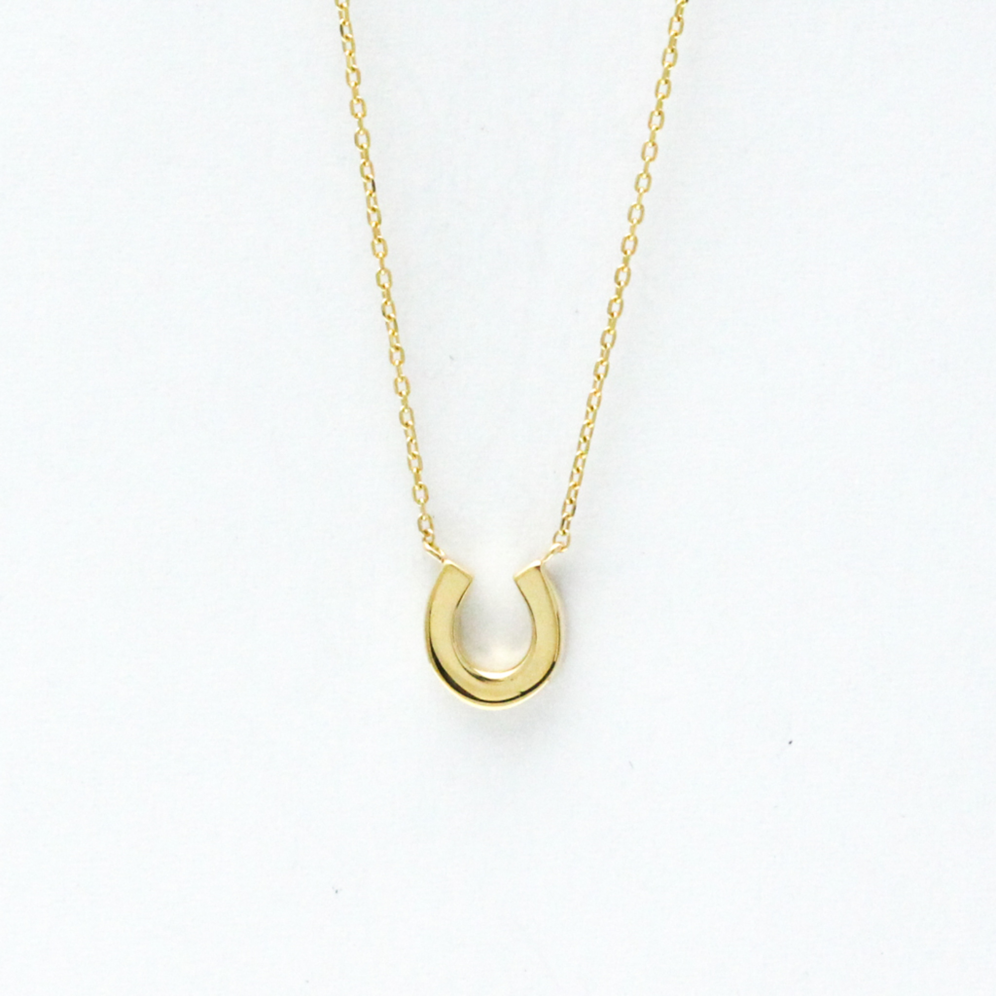 Vendome Aoyama Horseshoe Diamond Necklace Yellow Gold (18K) Diamond Men,Women Fashion Pendant Necklace (Gold)