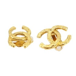 CHANEL Coco Mark Earrings Gold