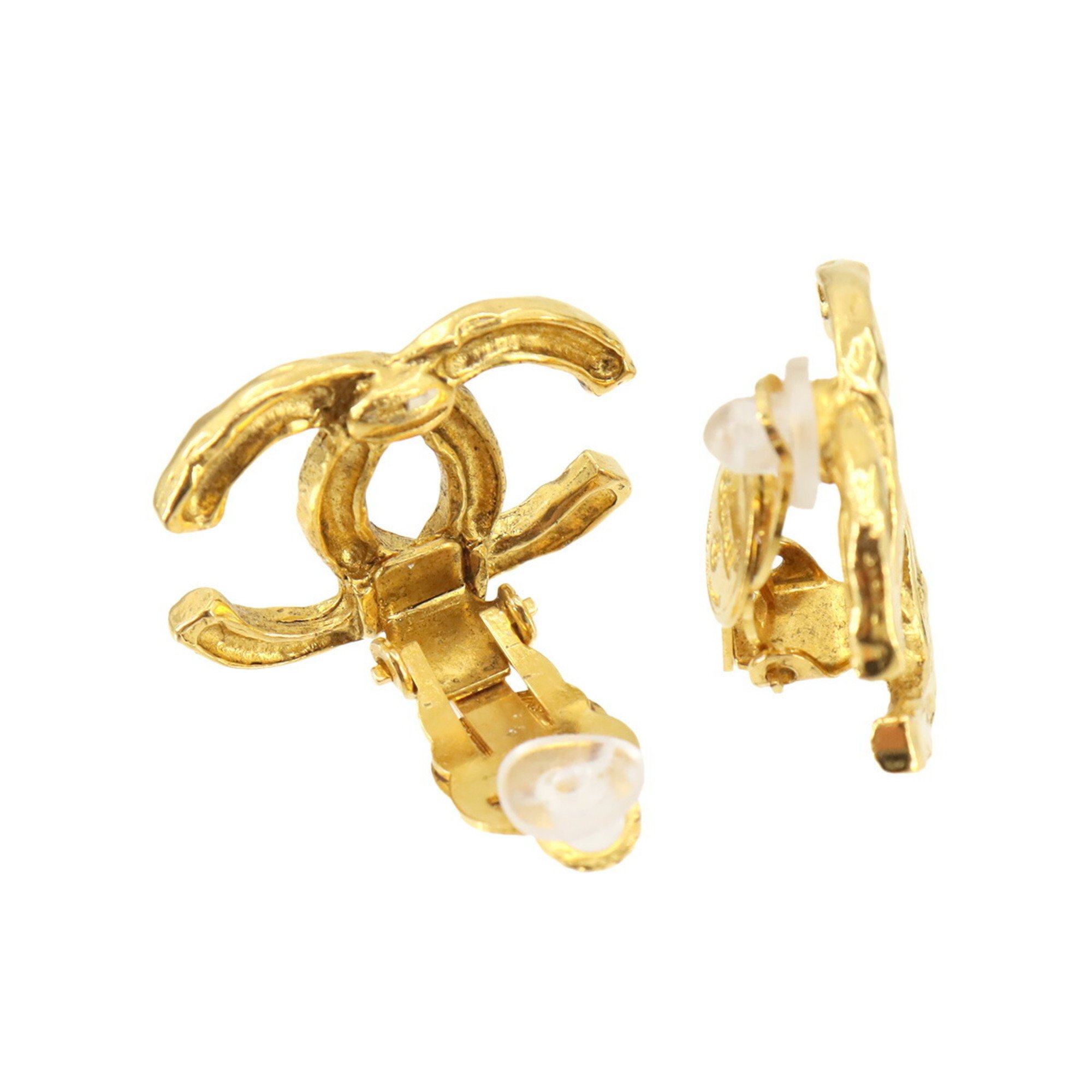 CHANEL Coco Mark Earrings Gold