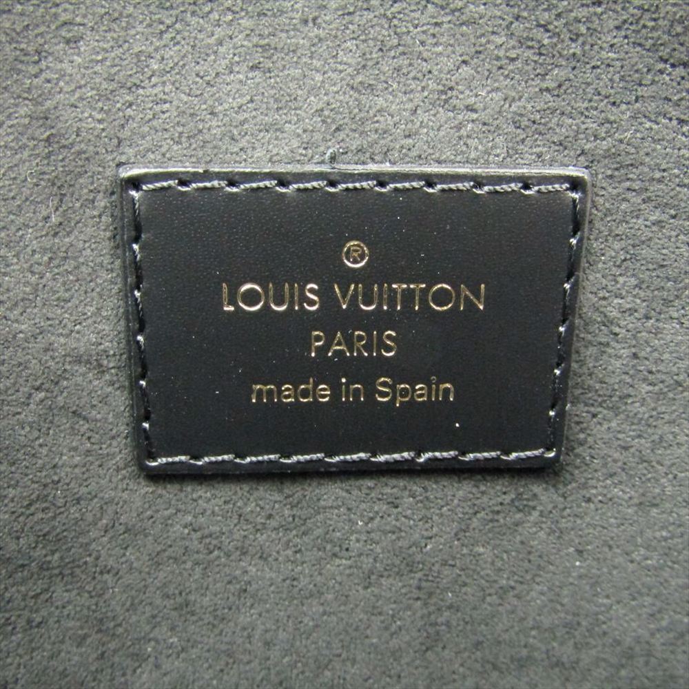 M63447 Louis Vuitton Fall-Winter 2018 City Pouch-Monogram canvas