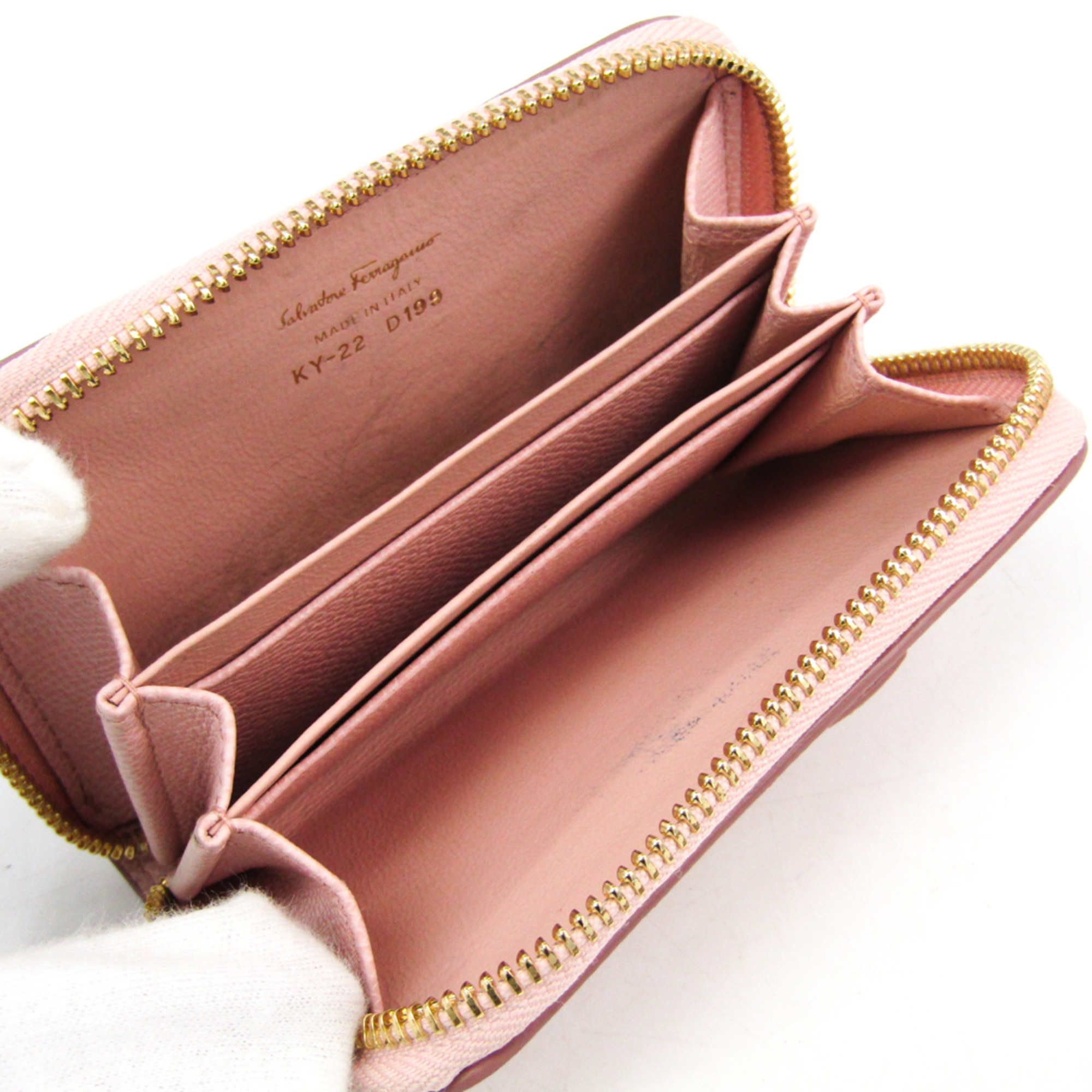 Salvatore Ferragamo Vara KY-22 B480 Women's  Embossed Calf Leather Coin Purse/coin Case Light Pink