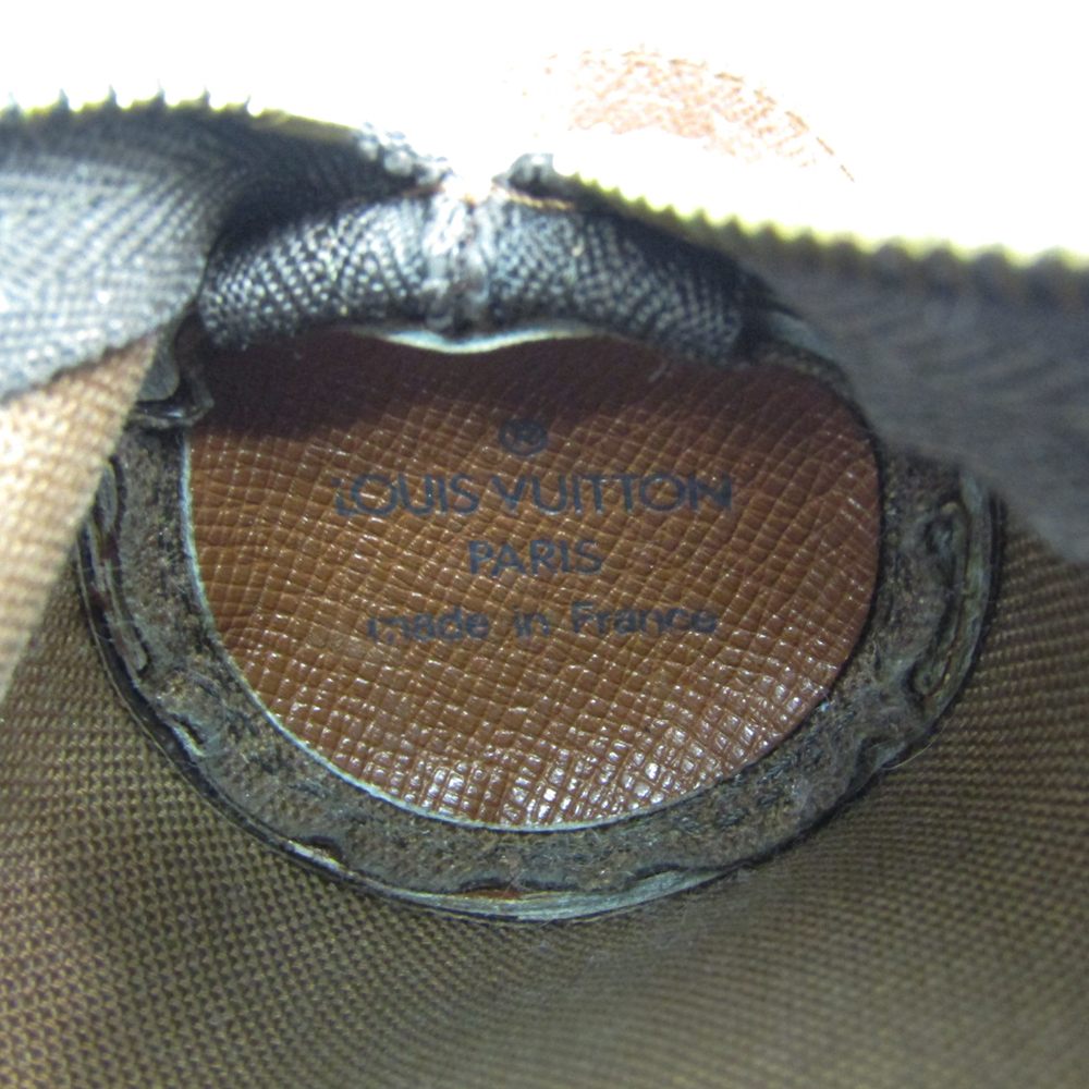 Louis Vuitton Monogram Unisex Golf Ball Bag (monogram) Etui 3 Balles De  Golf M58249 Auction