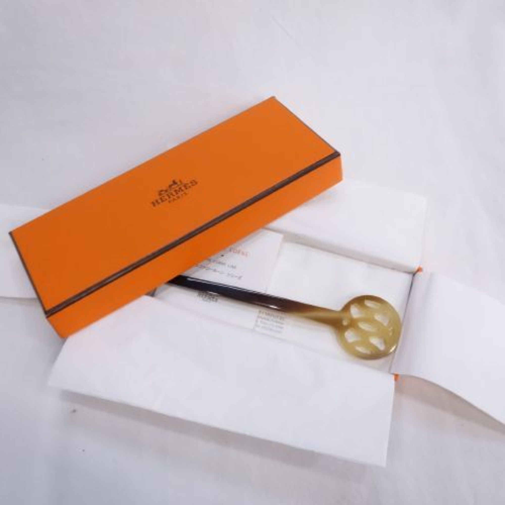 HERMES H Drawer Buffalo Horn Ladies Kanzashi Hermes R108-10