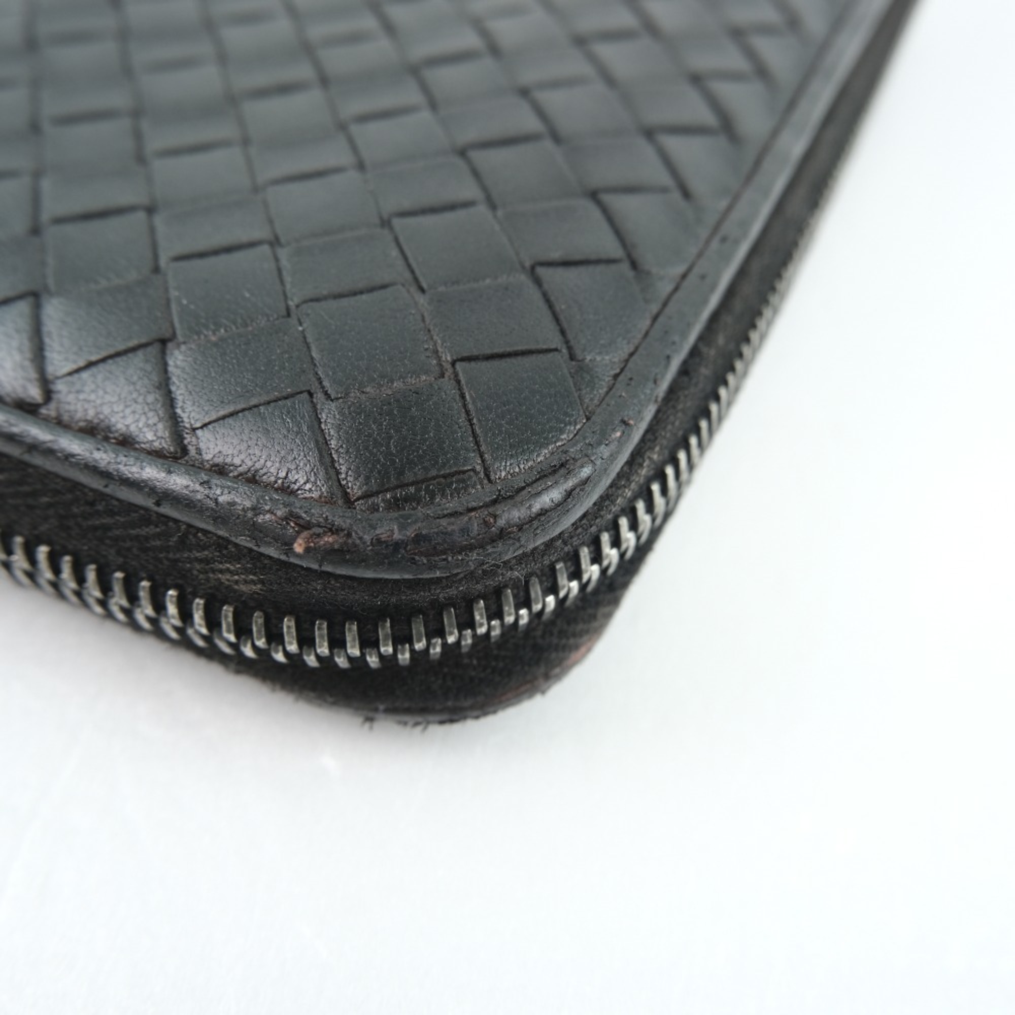 Bottega Veneta BOTTEGAVENETA round zipper intrecciato lambskin black unisex wallet