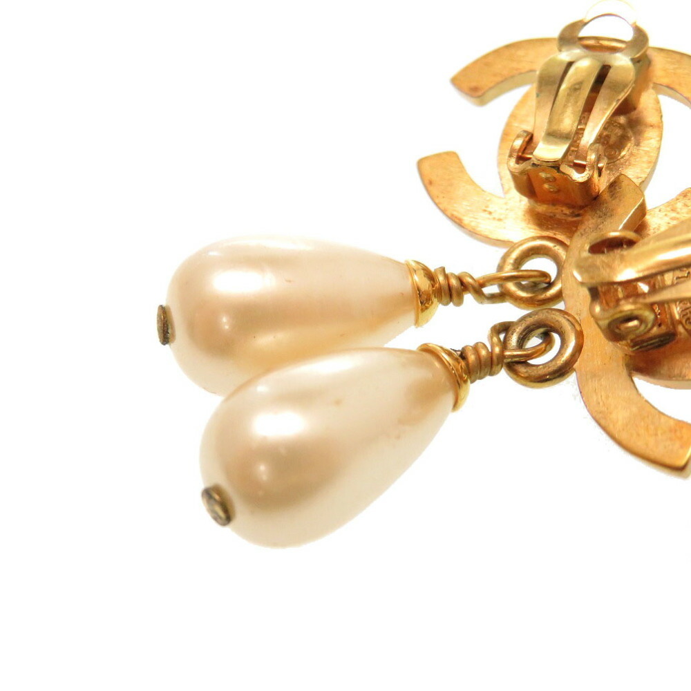 Chanel Vintage Fake Pearl Coco Mark Turn Lock 95P Earrings Accessories