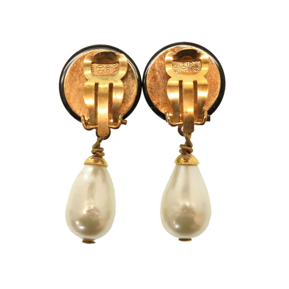 used Pre-owned Chanel Vintage Fake Pearl Coco Mark Turn Lock 95P Earrings Accessories (Good), Adult Unisex, Size: One size, Gold