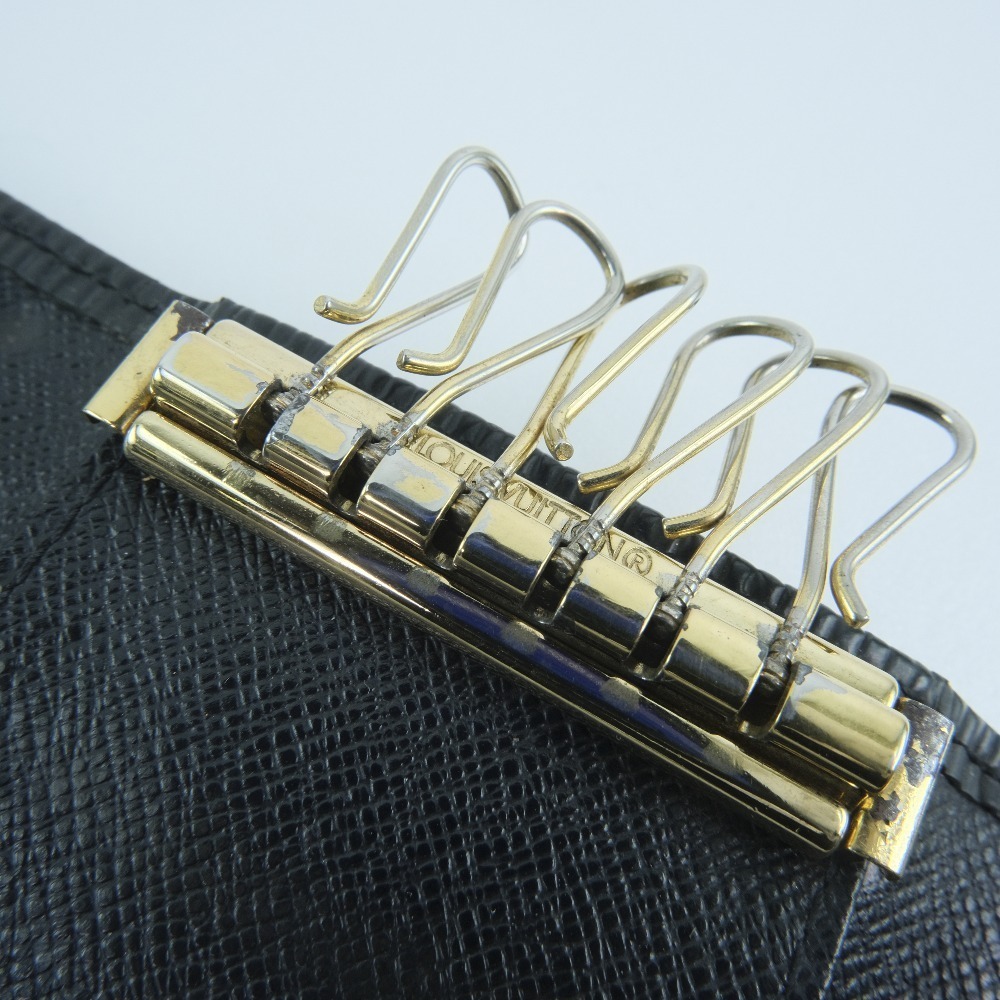 Louis Vuitton M63812 Key Holder