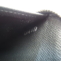 Louis Vuitton Men's Taiga Zippy Organizer Long Wallet